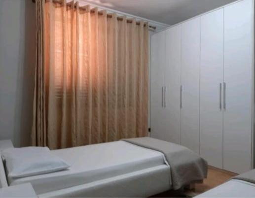 Erina Luxury Apartment Tirana Exterior foto